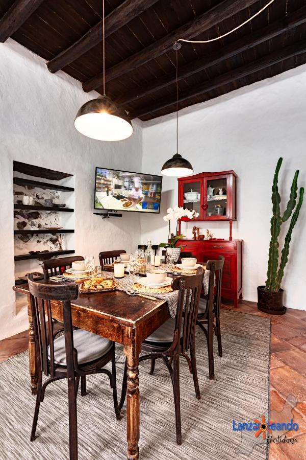 טגיסי Vivienda Vacacional El Patio De Franky מראה חיצוני תמונה